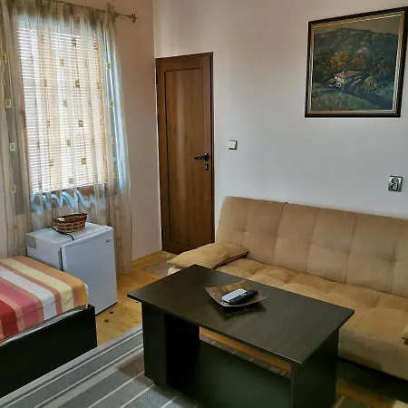 Gasthuis The Old House 4*