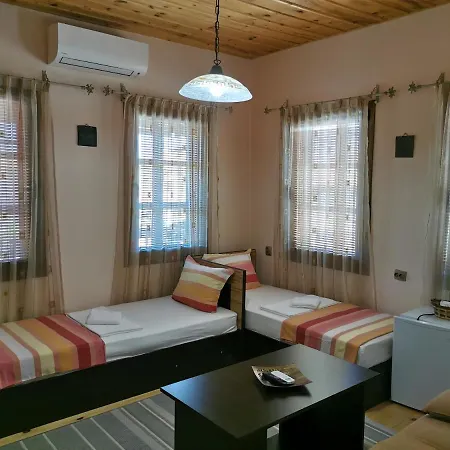 Gasthuis The Old House Nesebar